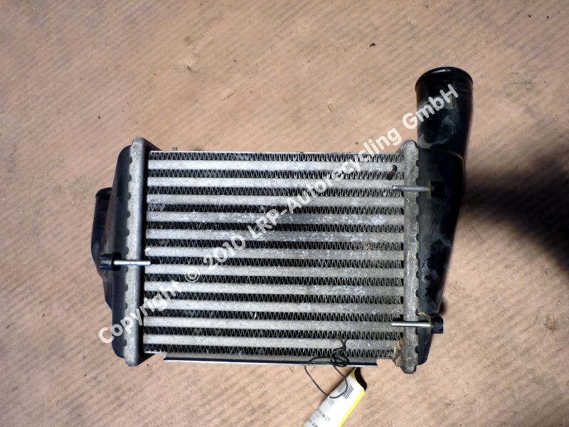 Audi A4 B5 8D Ladekühler rechts 078145806D VALEO 2.7T 195kw AGB BJ1997